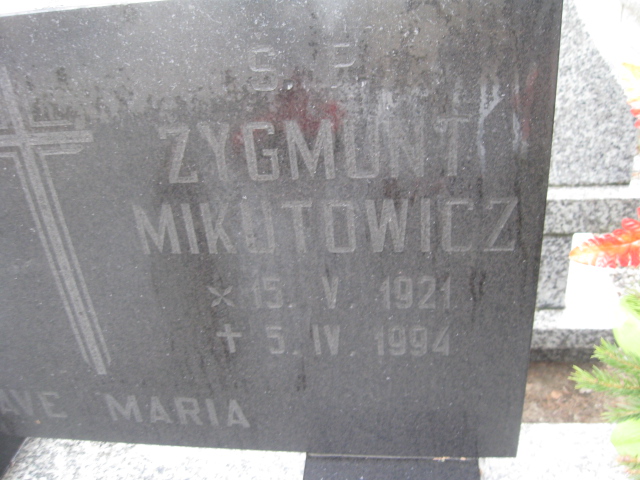 Zygmunt Mikutowicz 1921 Bierutów - Grobonet - Wyszukiwarka osób pochowanych