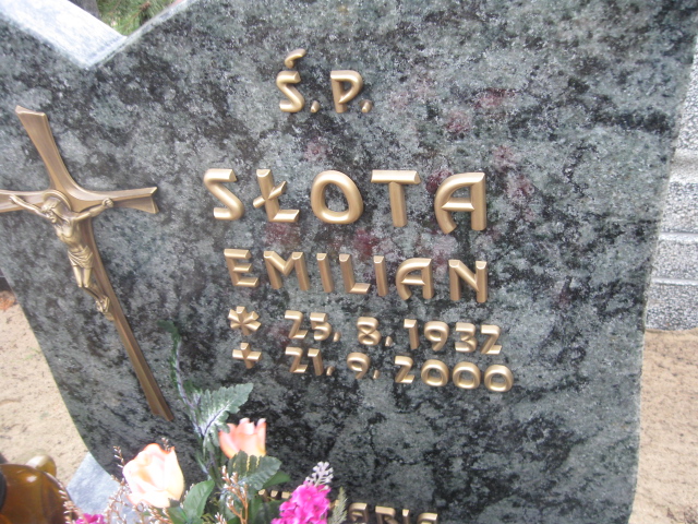 Emilian Słotta 1932 Bierutów - Grobonet - Wyszukiwarka osób pochowanych