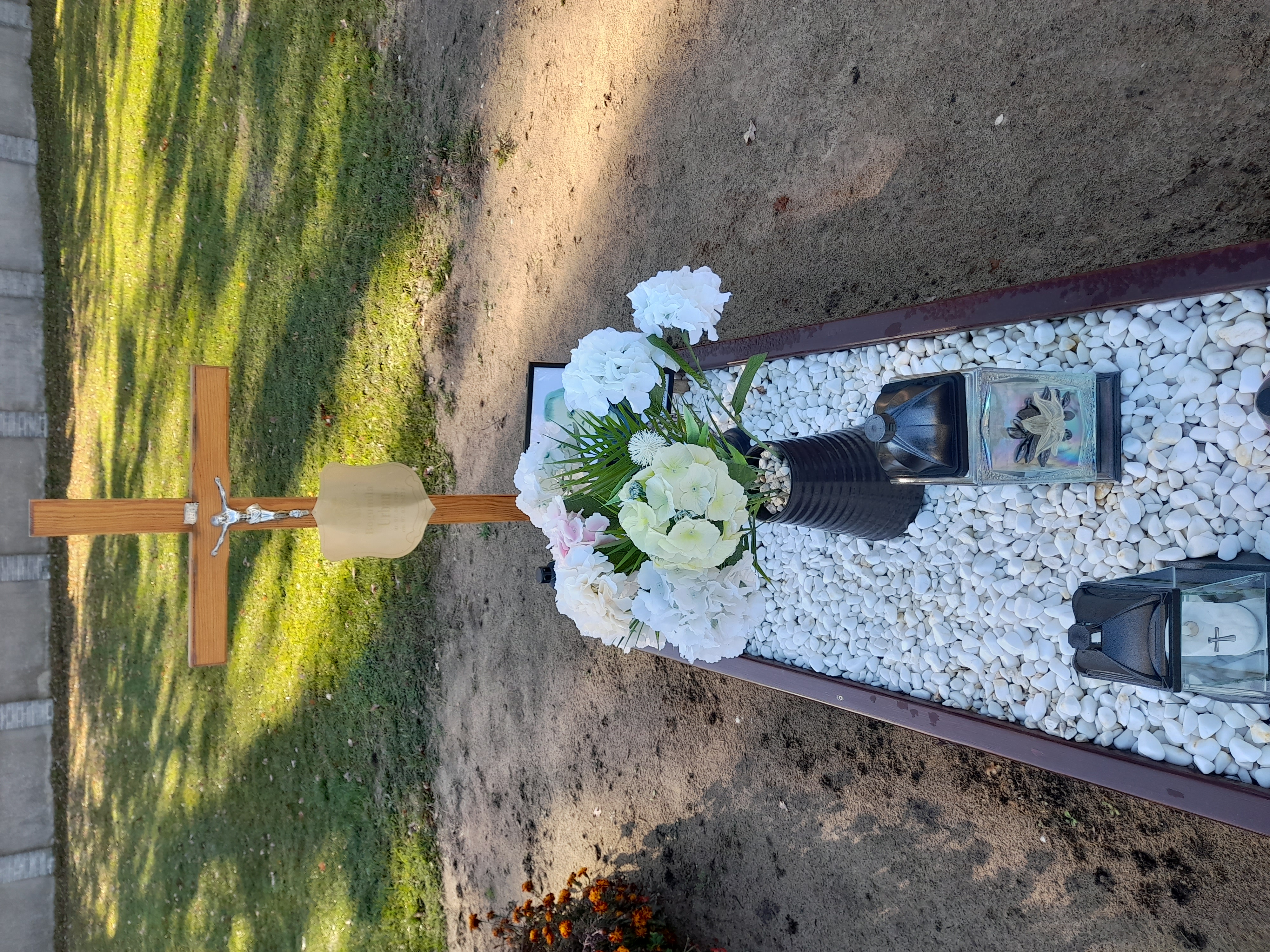 Bogumiła Urban 1954 Bierutów - Grobonet - Wyszukiwarka osób pochowanych