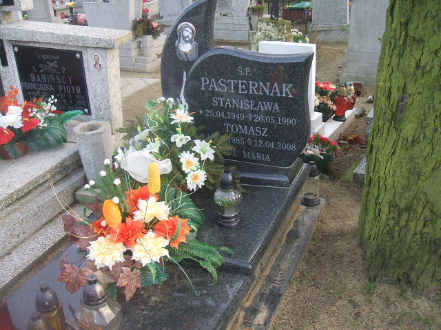 Grób Adam Pasternak