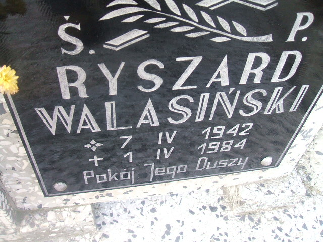 Ryszard Walasiński 1942 Bierutów - Grobonet - Wyszukiwarka osób pochowanych